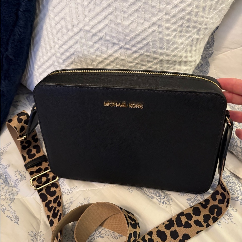 Michael Kors Jet Set Black Crossbody Bag with Leopard Strap
